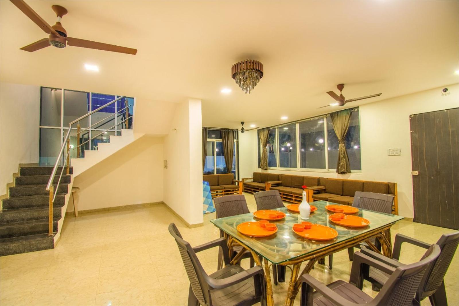 Empyrean Stay Ll 6Bhk Ll Royal Bramha Palace Ll Pvt Pool Ll ロナバラ エクステリア 写真